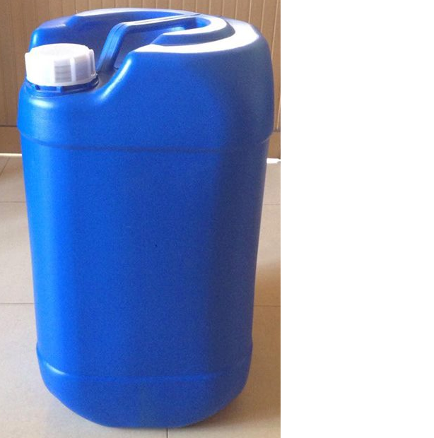 Can nhựa xanh nắp trắng